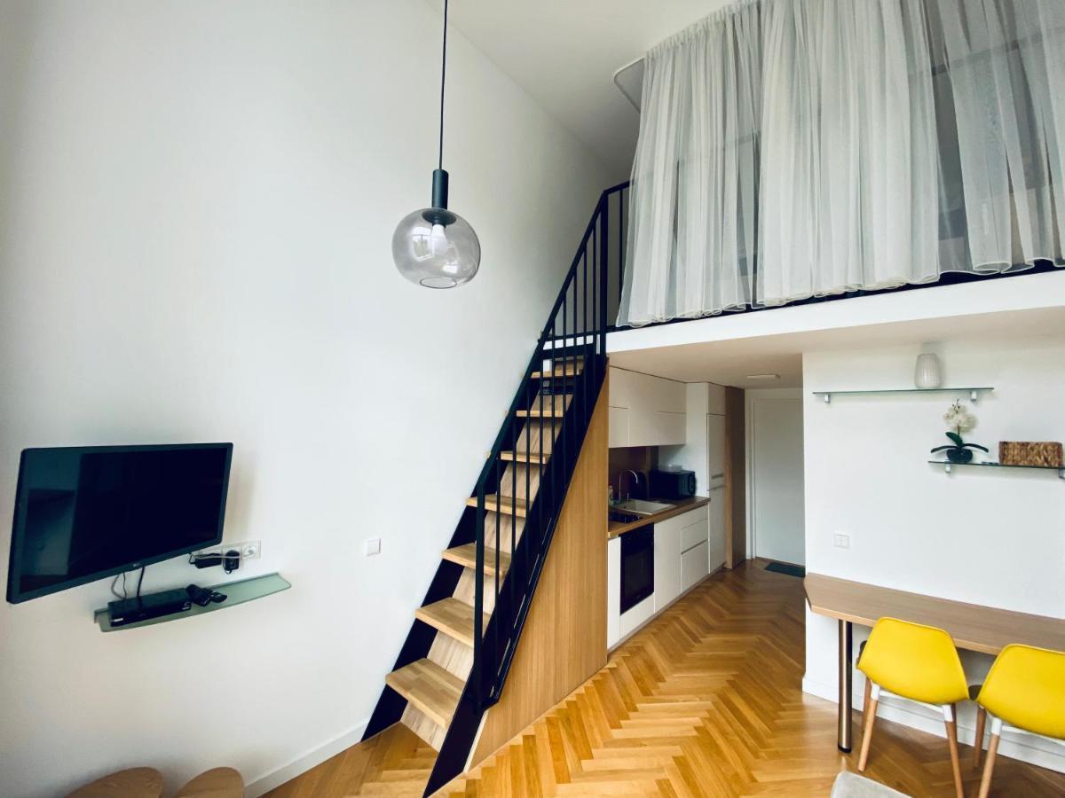 Loft In City Center-Prime Rentals Kaunas Ngoại thất bức ảnh